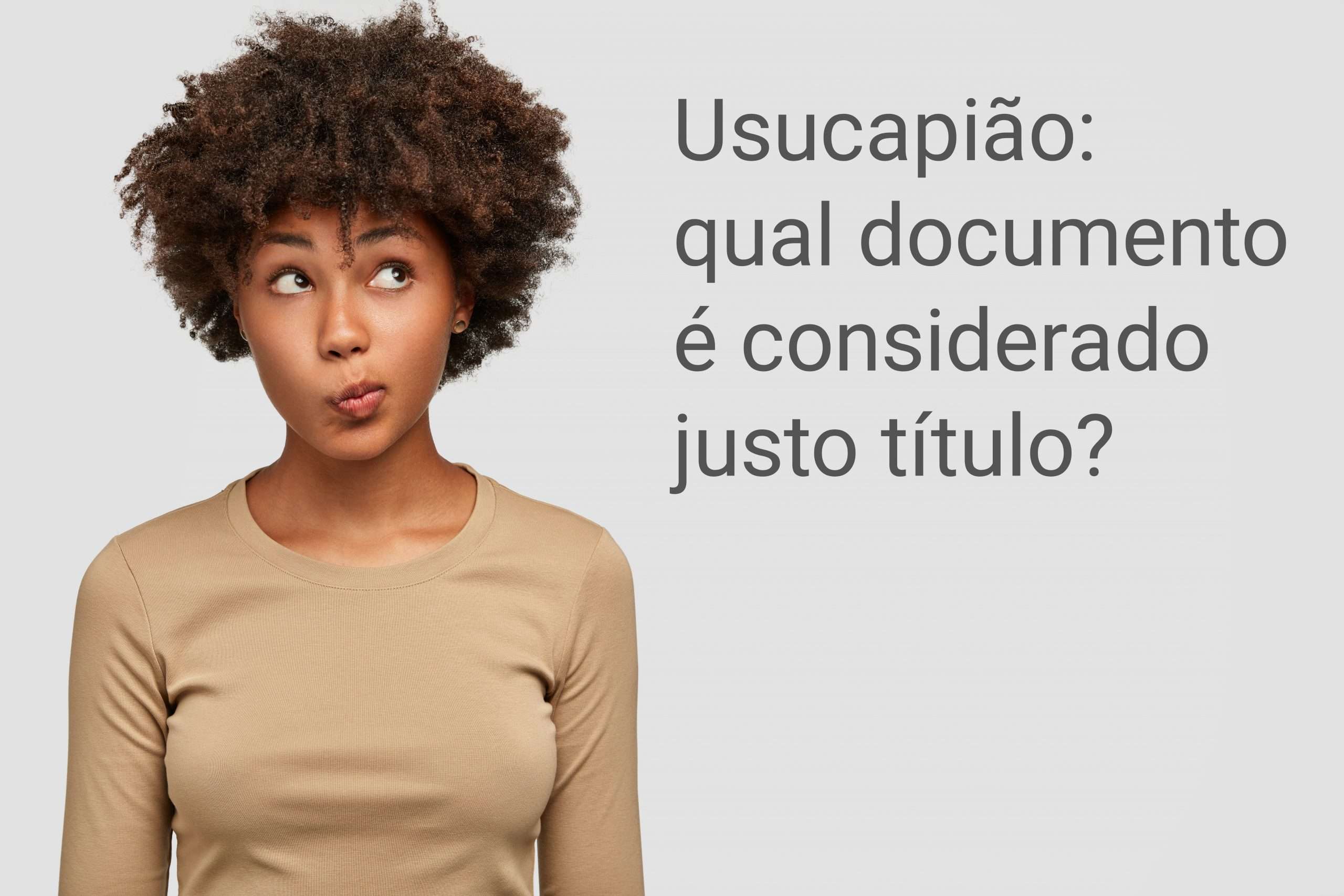 Mulher vestindo blusa marrom com olhar interrogativo na direção do titulo da postagem escrito ao seu lado